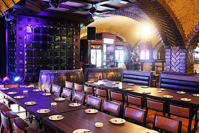 nhà hàng hầm bia lã vọng beer club nguyễn thị thập 4